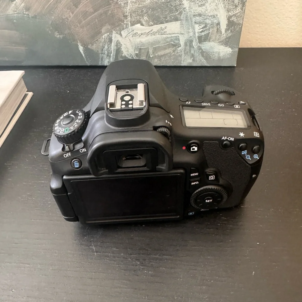 ❤️ EUC Canon 60d w/18-200mm lens